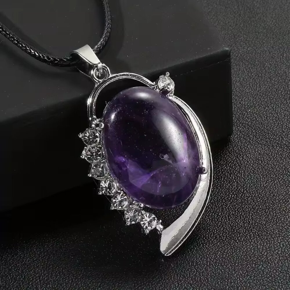 Amethyst Natural Stone Pendant Vintage Oval Shape with Sparkling Stones